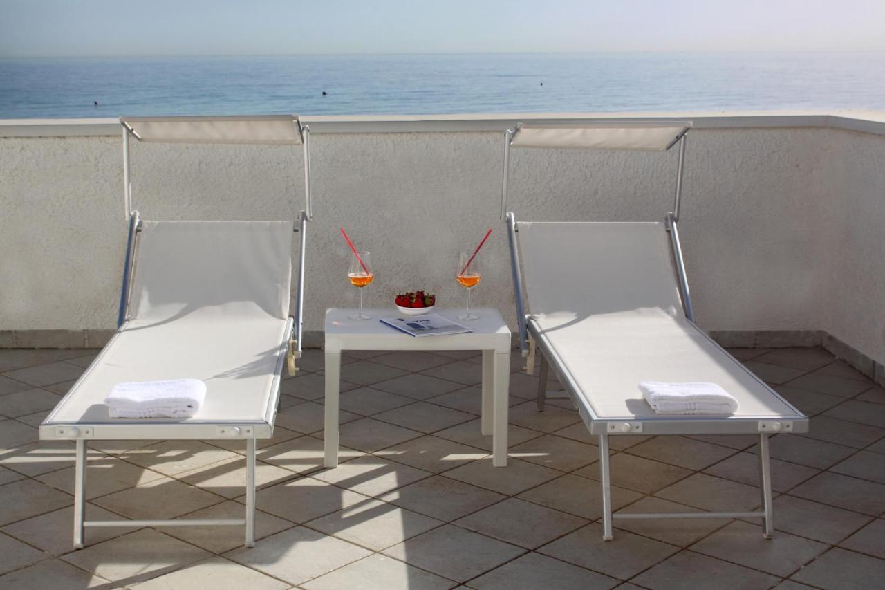 Dimora Grazia In Riva Al Mare Apartment Monopoli Exterior foto